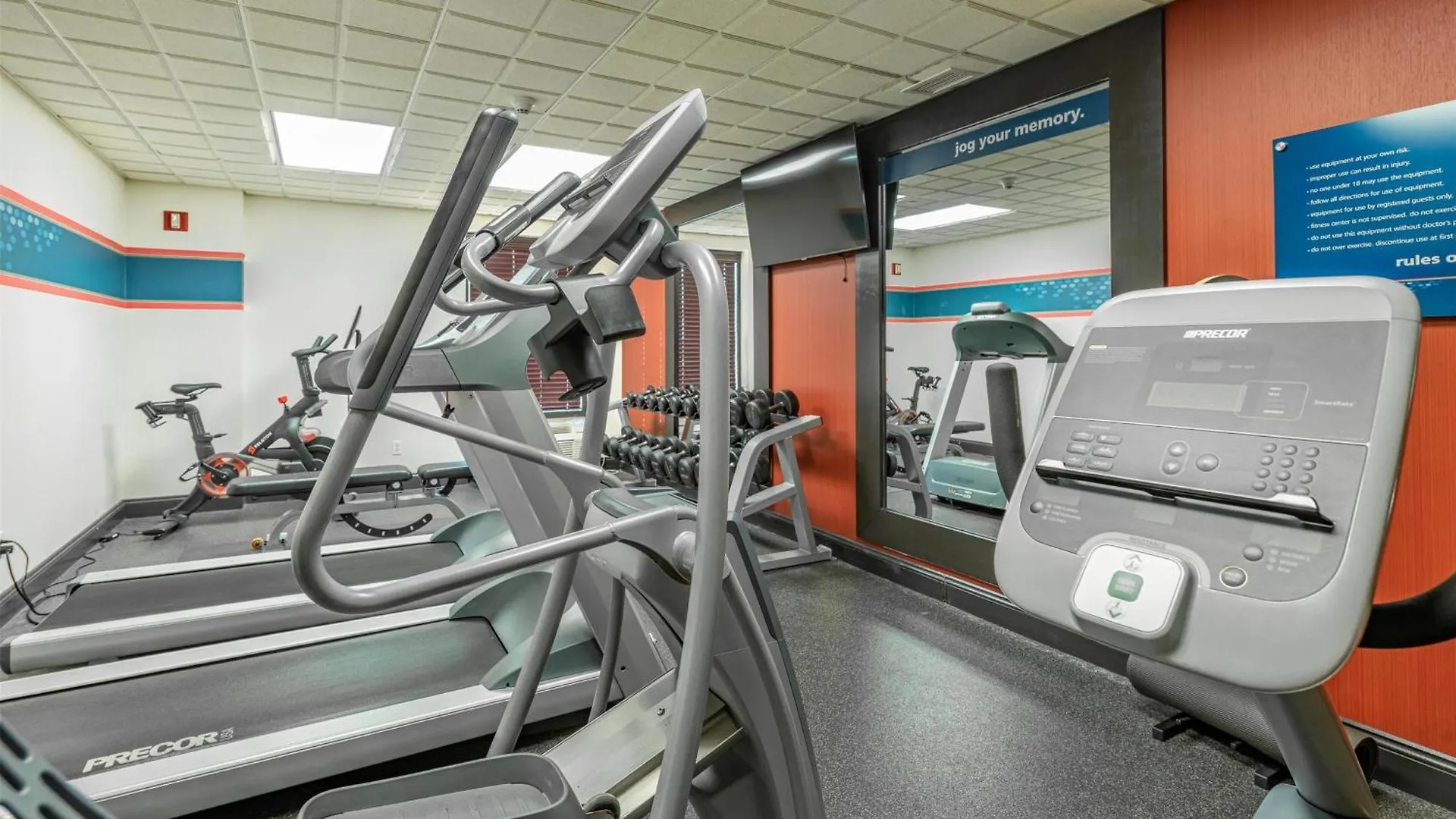 Hampton Inn Newport News-Yorktown Hotel