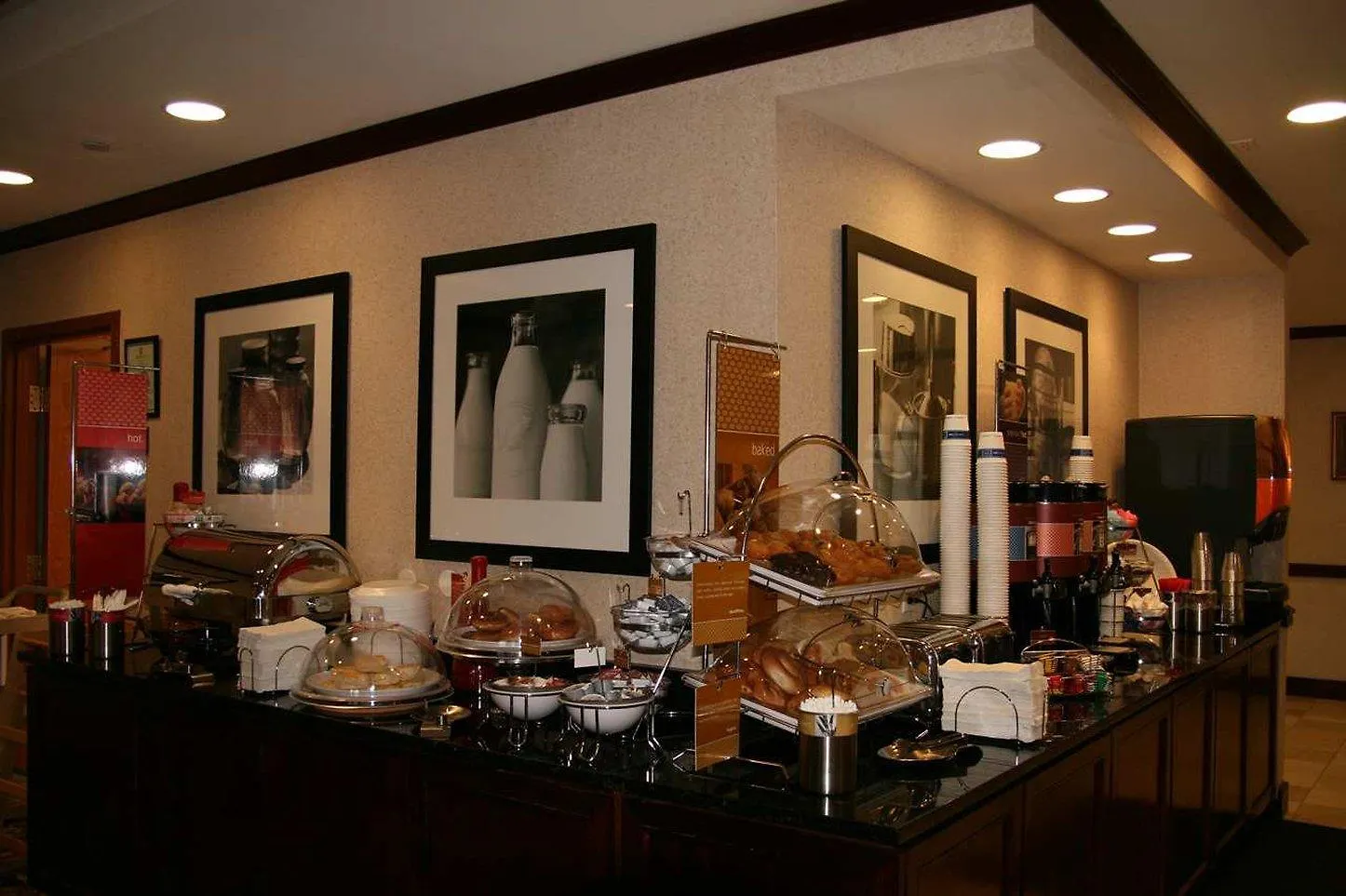 Hampton Inn Newport News-Yorktown 3*,